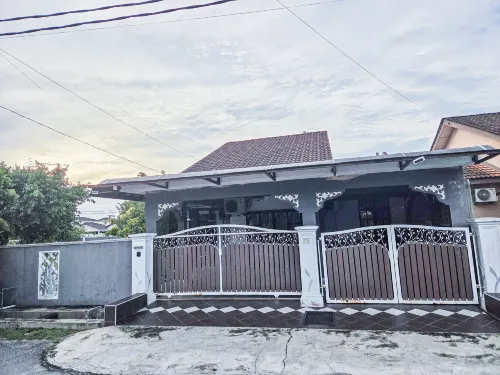 Spacious 5-Bedroom House BBQ Event Wedding at Kuantan by HCK - Mountain view