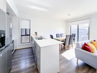 Brilliant Berwick Home WiFi Smart TV Garage Hotels in Berwick