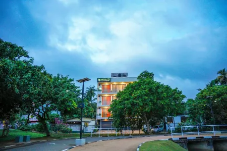 Green Eye Apartment & Hotel Отели в г. Werahera