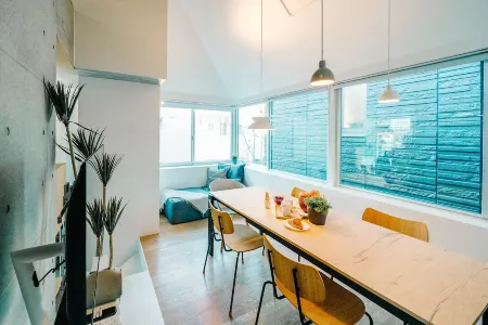 TOKYO CABIN Отели рядом с достопримечательностью «Seikei University»