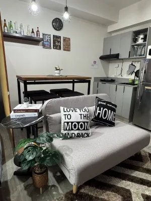 Beautiful Studio Unit Near Mactan Airport Hotels in Mandaue City