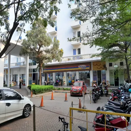 Smart Inn at Aeropolis Residence Отели в г. Neglasari