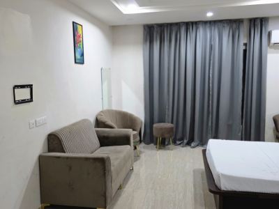 shri harichand hotel