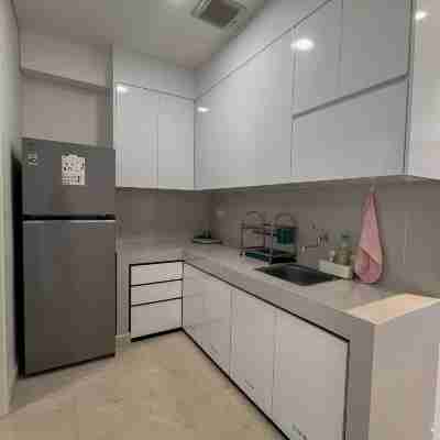 3BR Podomoro Apartment @Empire Tower 107 sqm² Dining/Meeting Rooms