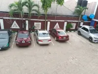 โรงแรม ไมเคิล แอนด์ สวีทส์ จำกัด โรงแรมใน