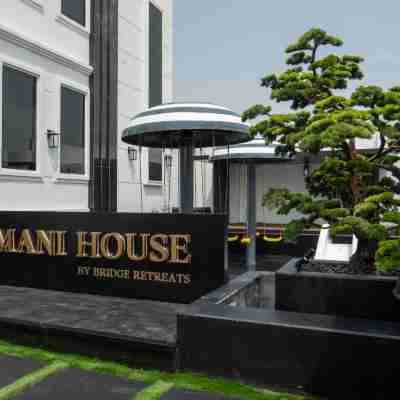 Armani House By Bridge Retreats Hotel Exterior