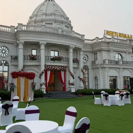 Reeti Rivaaj Hotel Patna