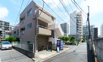 [23] Near from Shinjuku, Kitashinjuku / Stylish, Roomy, 2DK, 4 double bed, Family, Group