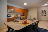 Artistic 2bedroom Luxury Hop to Acropolis
