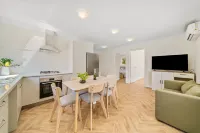 Home Away in Bateman - Hotel/Alloggi familiari