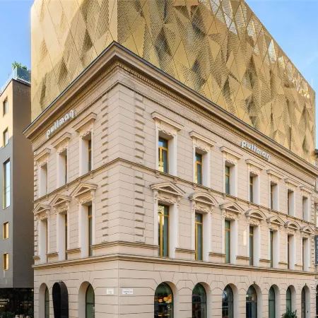Timeless Boutique Suites by BQA Отели рядом с достопримечательностью «Цепной мост»