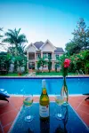 NGUCHIRO PALACE HOTEL - Pool