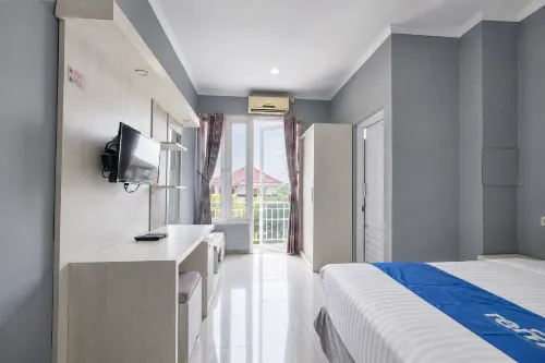 Rehat at The Karins Guest House - Wifi