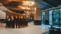 32F Corner 1BR • 2 Balconies • Pool • Mall Below - 新