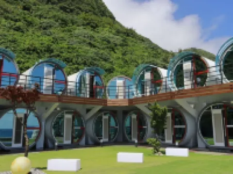 Green Island Tube 18 Hotels near Changbin Coast Observatory