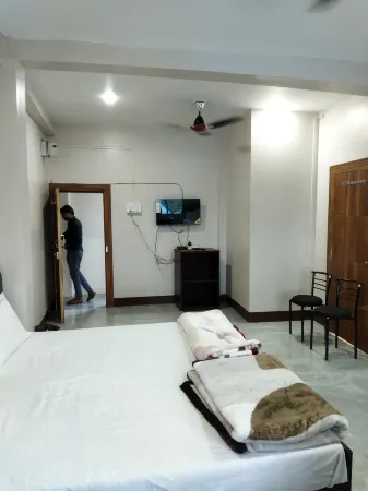 HOTEL SR KILERAMA ASHTA