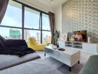 SoftGrey 2 Rooms Apartment, 4+2 Pax @ Urban Suites