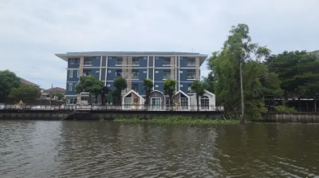 Grace Riverfront Hotels near KMITL School of Architecture, Art and Design