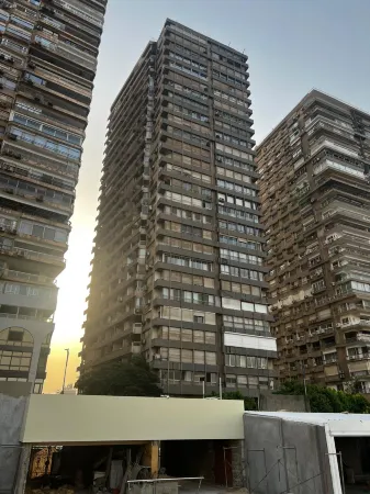 Luxury 3BR: Modern with Nile View from All Rooms Отели рядом с достопримечательностью «Зоопарк Гизы»