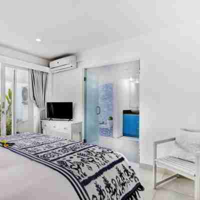 Villa Drupadi 16A 3 bed 3.5 bath Seminyak Rooms