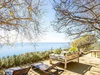 Panoramic Ocean View, 7 Bedroom Gated Villa, with Tennis Court and Swimming Pool Hotéis em Malibu