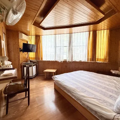 Yushan House B ＆B Hotels near Dongpu Suspension Bridge