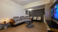 Newly Renovated 3BR 2BA Opposite Taipei 101 - 1 Min to MRT - Elevator - Luxe