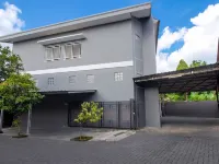 Hotel O near Universitas Gadjah Mada formerly Seruni Residence Hotele w: Mlati