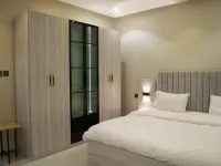 CasAura | Apt #3 King Bed 鄰近拉斯德商場的酒店