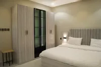 CasAura | Apt #3 King Bed - Condos
