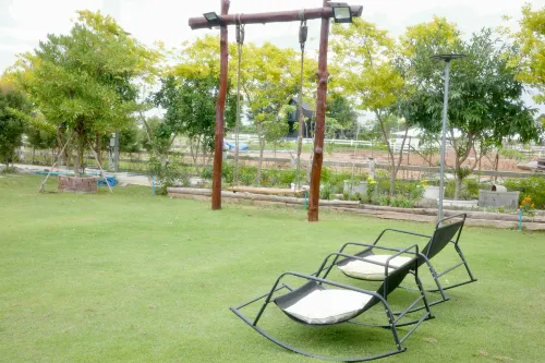 Three Neem Trees House - 停車場