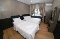 Concrete Jungle Cabin Hotels in 