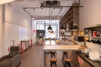 Dumbo Hostel Hualien - Bãi đậu xe