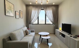 Cozy 2BR Sky Pool & Panoramic Views 1-6 Guests