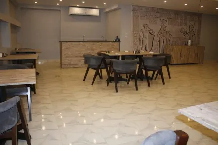 Habu Pyramids View Hotel