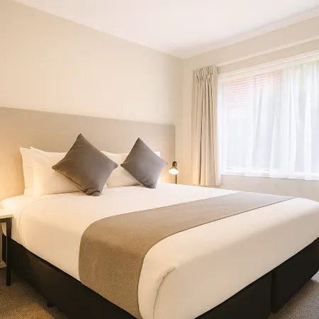 BKs Pioneer Motor Lodge Отели рядом с достопримечательностью «Мангер»