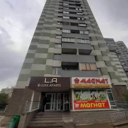 Luxx Aparts