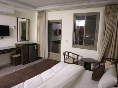 Petra Brothers Hotel