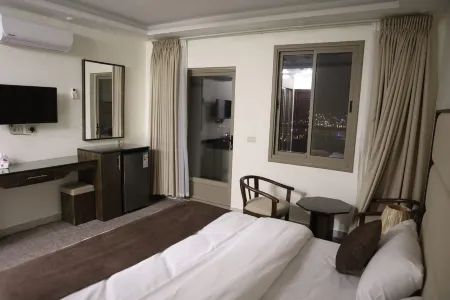 Petra Brothers Hotel Отели в г. Петра