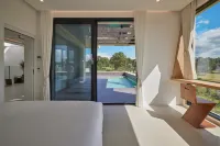 La Maison 719 | Private Oasis with Lawn Views (M6)