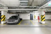 Lumina 3-room apartment near the train station