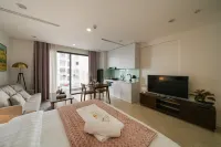 TRUNG HOME - Vinhomes D'Capitale Apartment I Hanoi Centre