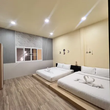 Cozy clover house