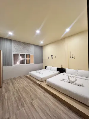 Cozy clover house
