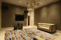 Luxury Sunset View, Branz BSD |Parking & Netflix|