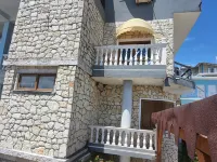Jon rooms Hotels in Himare