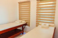 Marqis Sunrise Sunset Resort and Spa Inc. - سبا