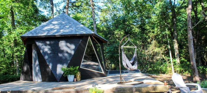The Shroom Room | Romantic Dome with view near Smokies on Nolichucky River Hotels in Cocke County