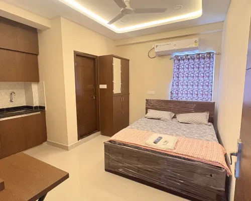 Vaaraahi elite guest house Hotels near Keesaragutta