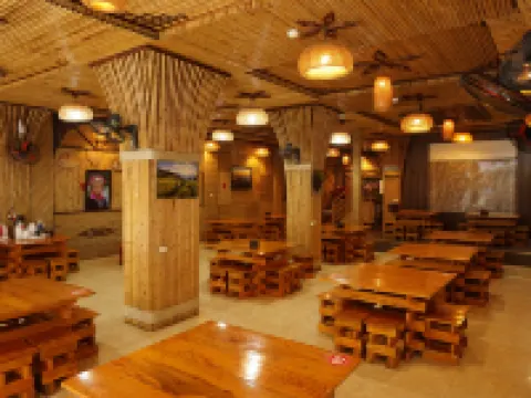 SaPa Marigold Hotel Hotels in Sapa